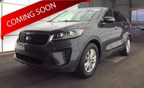 Gray 2019 Kia Sorento LX for sale in Columbus, OH