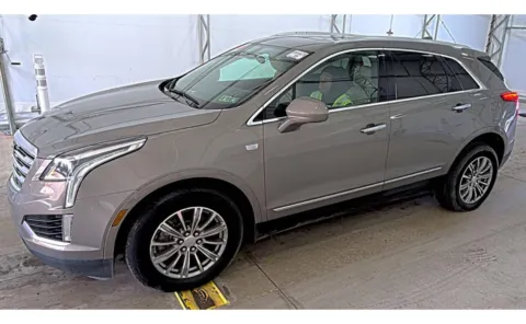 Brown 2018 Cadillac XT5 Luxury FWD for sale in Columbus, OH