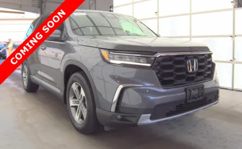 Another view of 2023 Honda Pilot EX-L 8 Passenger for sale in Columbus, OH at Auto Boutique Ohio