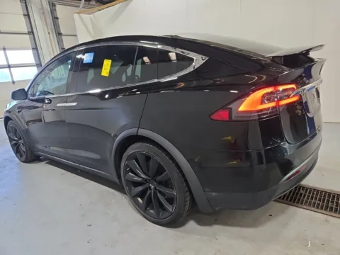 More photos of 2019 Tesla Model X Long Range at Auto Boutique Ohio, OH