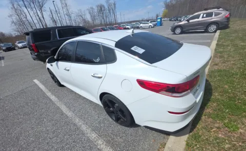 More photos of 2019 Kia Optima LX at Auto Boutique Ohio, OH