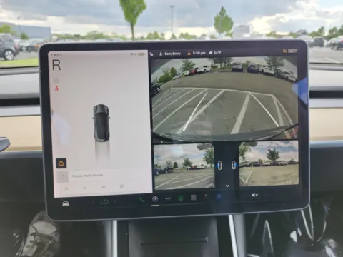 More photos of 2020 Tesla Model 3 Long Range at Auto Boutique Ohio, OH