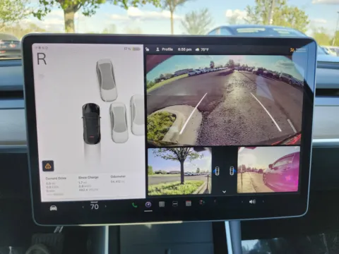 More photos of 2021 Tesla Model Y Long Range at Auto Boutique Ohio, OH