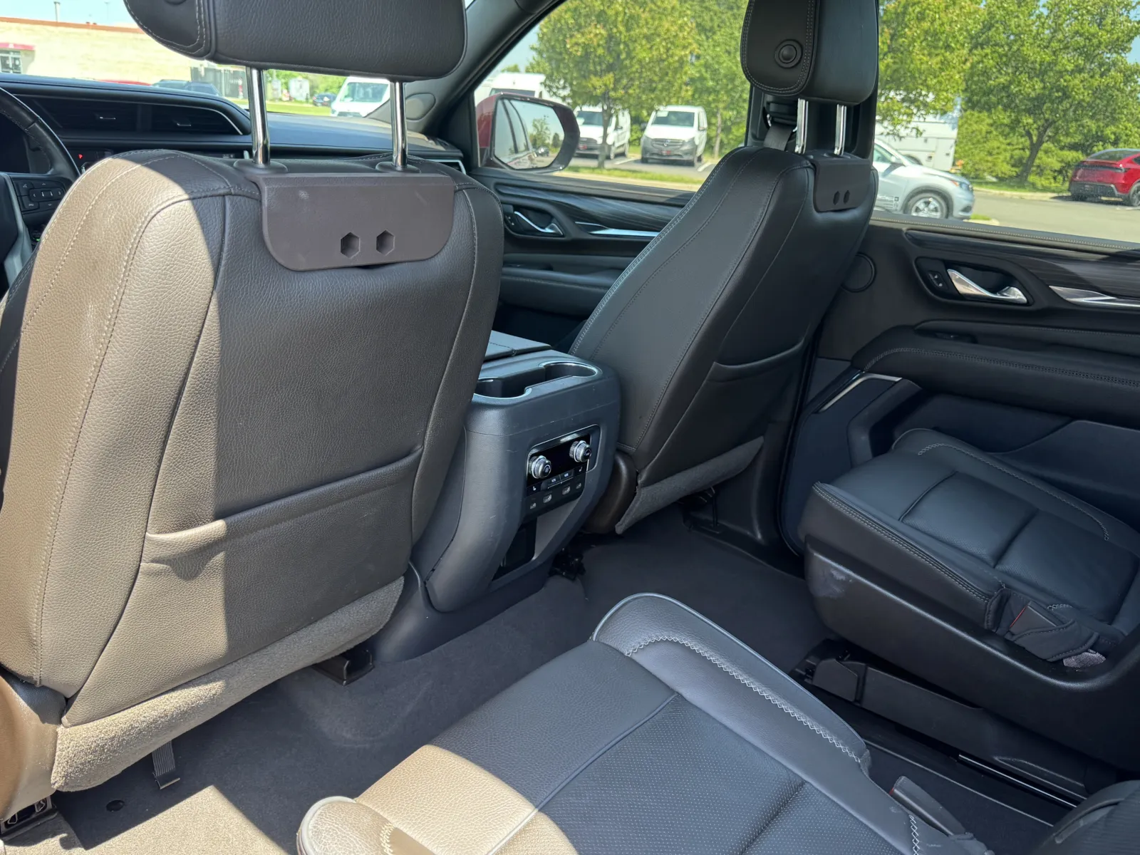 2021 GMC Yukon XL Denali - Photo 24