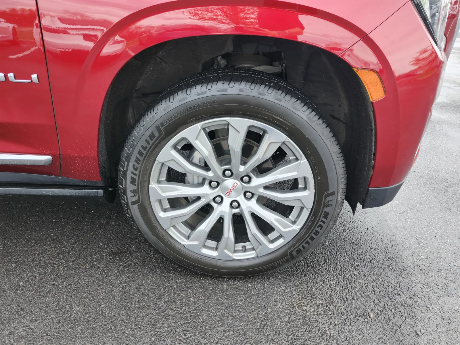 2021 GMC Yukon XL Denali - Photo 13