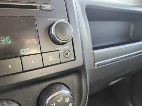 Photos of 2014 Jeep Patriot Sport for sale in Columbus, OH at Auto Boutique Ohio