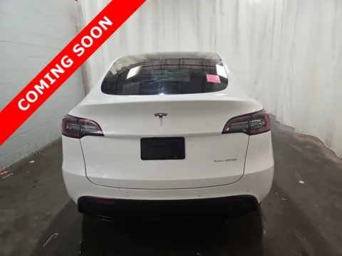 More photos of 2021 Tesla Model Y Long Range at Auto Boutique Ohio, OH