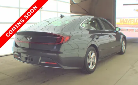 More photos of 2021 Hyundai Sonata SE at Auto Boutique Ohio, OH