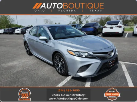 Silver 2019 Toyota Camry SE for sale in Columbus, OH