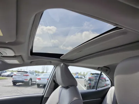 Photos of 2019 Toyota Camry SE for sale in Columbus, OH at Auto Boutique Ohio