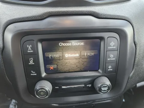 More photos of 2018 Jeep Renegade Sport at Auto Boutique Ohio, OH