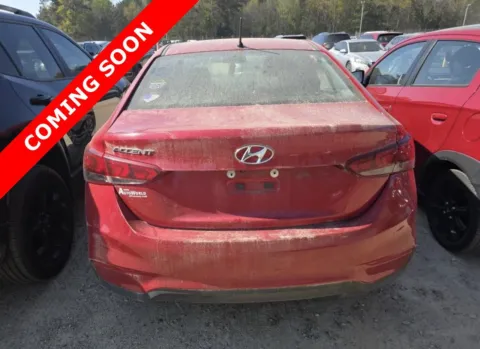 More photos of 2021 Hyundai Accent SE at Auto Boutique Ohio, OH