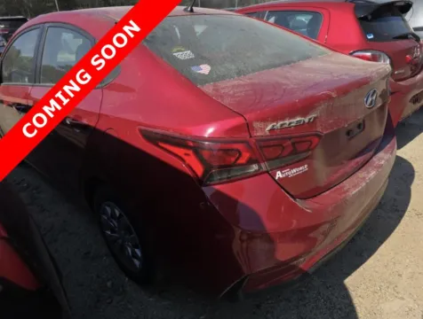 More photos of 2021 Hyundai Accent SE at Auto Boutique Ohio, OH