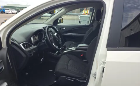 More photos of 2019 Dodge Journey SE at Auto Boutique Ohio, OH