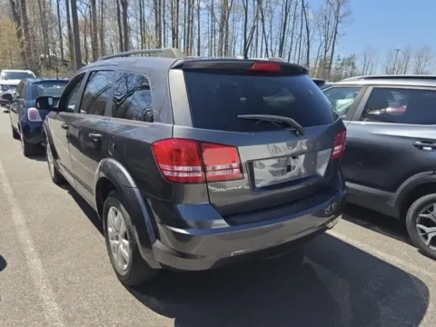 More photos of 2017 Dodge Journey SE at Auto Boutique Ohio, OH