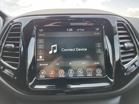 More photos of 2021 Jeep Compass Limited at Auto Boutique Ohio, OH