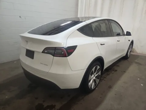 More photos of 2020 Tesla Model Y Long Range at Auto Boutique Ohio, OH