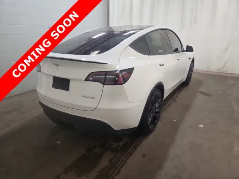 More photos of 2022 Tesla Model Y Performance at Auto Boutique Ohio, OH