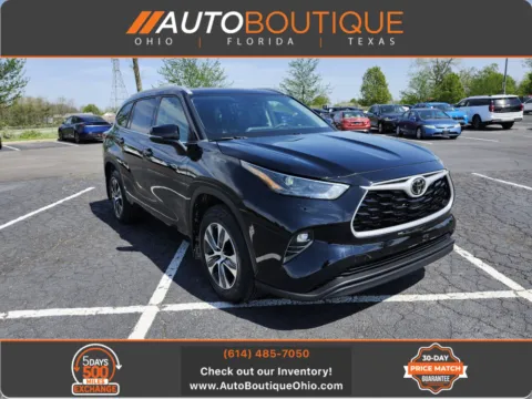 Black 2022 Toyota Highlander XLE for sale in Columbus, OH