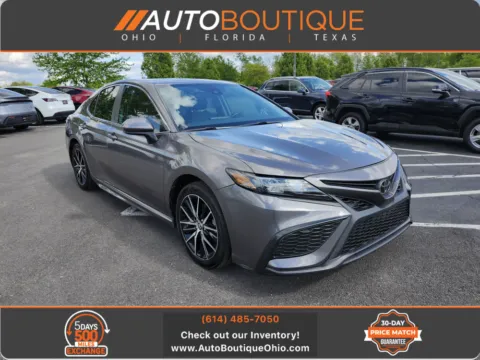 Gray 2021 Toyota Camry SE for sale in Columbus, OH