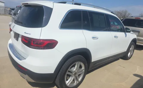More photos of 2020 Mercedes-Benz GLB 250 at Auto Boutique Ohio, OH