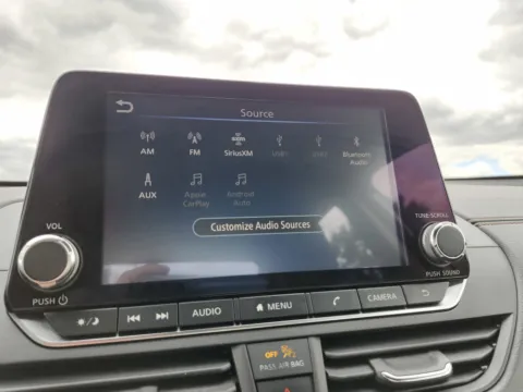 More photos of 2022 Nissan Altima 2.5 SR at Auto Boutique Ohio, OH