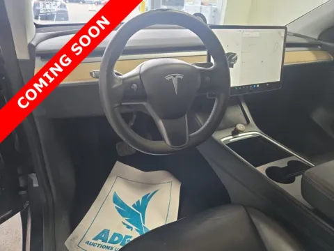 More photos of 2021 Tesla Model Y Long Range at Auto Boutique Ohio, OH