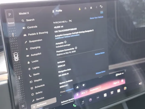 More photos of 2023 Tesla Model X at Auto Boutique Ohio, OH