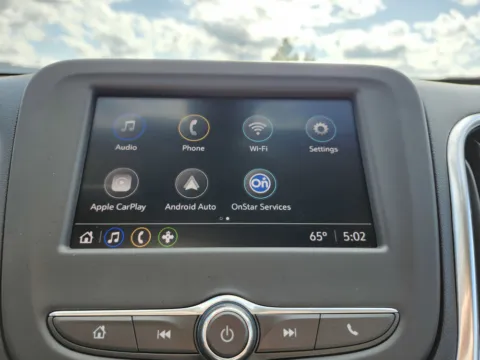 More photos of 2022 Chevrolet Equinox LS at Auto Boutique Ohio, OH