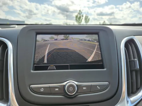 Photos of 2022 Chevrolet Equinox LS for sale in Columbus, OH at Auto Boutique Ohio