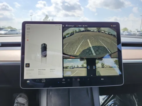 More photos of 2022 Tesla Model 3 Long Range at Auto Boutique Ohio, OH