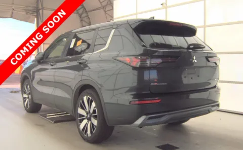 More photos of 2025 Mitsubishi Outlander SE at Auto Boutique Ohio, OH