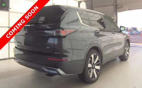 More photos of 2025 Mitsubishi Outlander SE at Auto Boutique Ohio, OH