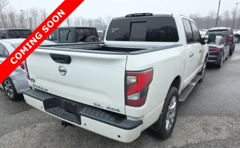More photos of 2021 Nissan Titan SL at Auto Boutique Ohio, OH