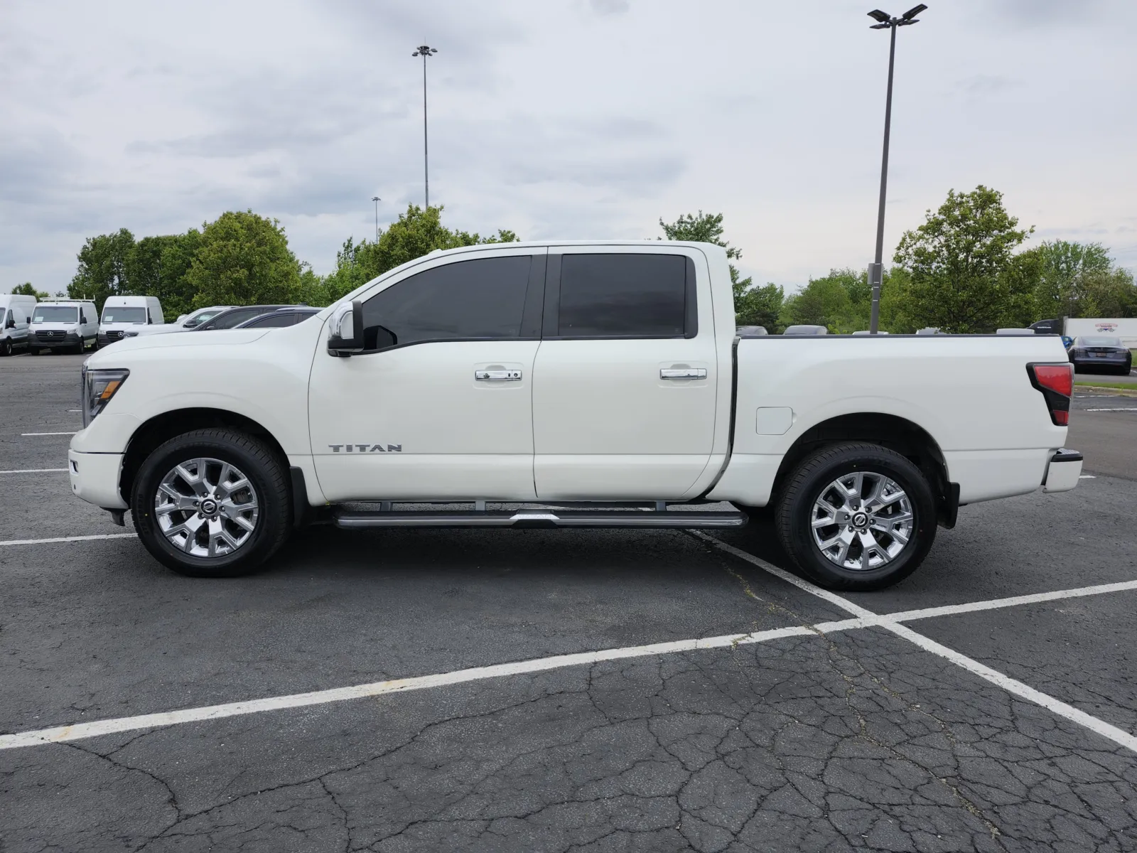 Nissan Titan photo 19
