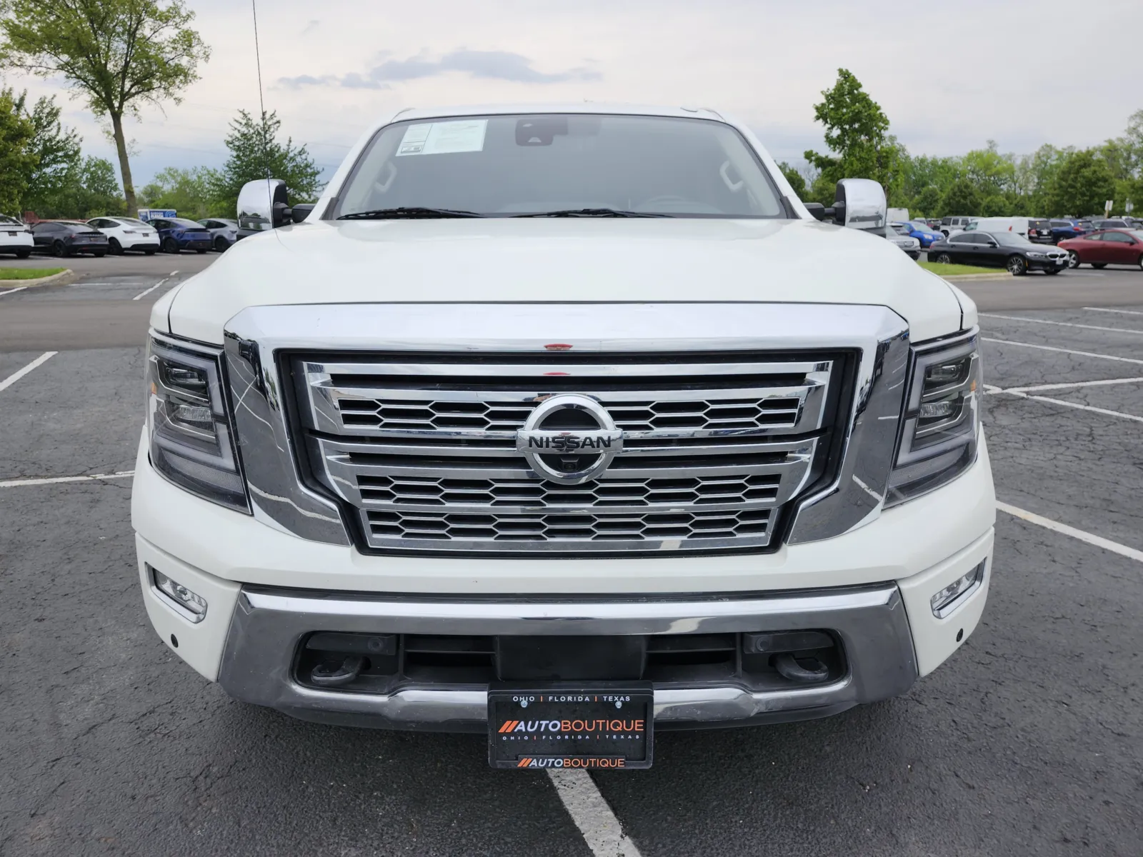 Nissan Titan photo 17