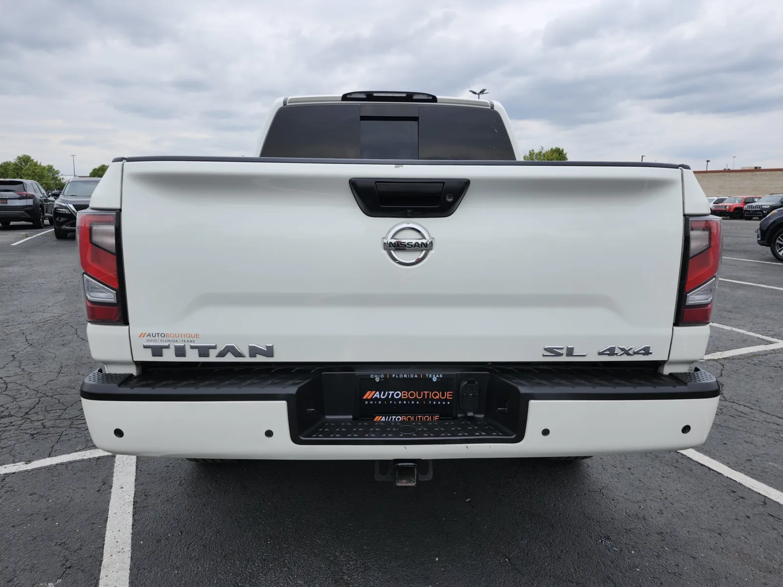 Nissan Titan photo 21