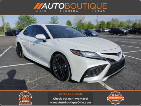 White 2024 Toyota Camry Hybrid XSE for sale in Columbus, OH