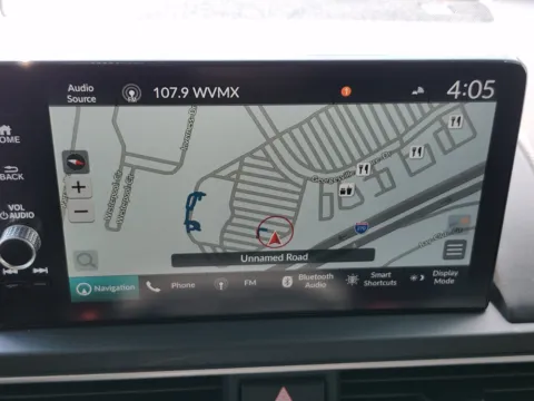 More photos of 2023 Honda Pilot Touring at Auto Boutique Ohio, OH