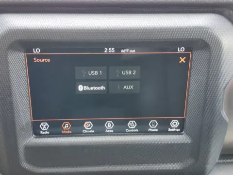 More photos of 2020 Jeep Gladiator Sport S at Auto Boutique Ohio, OH