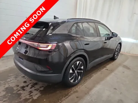 More photos of 2021 Volkswagen ID.4 Pro at Auto Boutique Ohio, OH