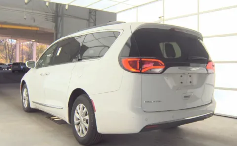 Another view of 2017 Chrysler Pacifica Touring-L for sale in Columbus, OH at Auto Boutique Ohio