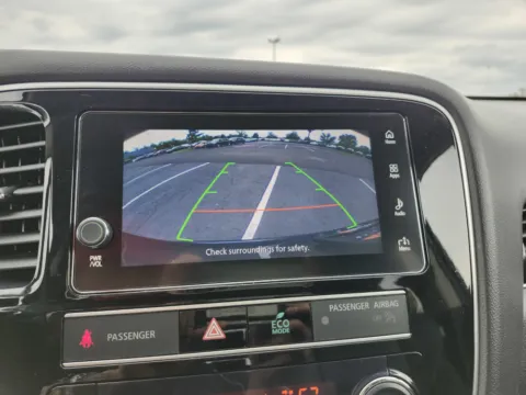 More photos of 2019 Mitsubishi Outlander SE at Auto Boutique Ohio, OH