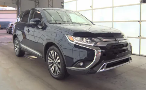Another view of 2019 Mitsubishi Outlander SE for sale in Columbus, OH at Auto Boutique Ohio