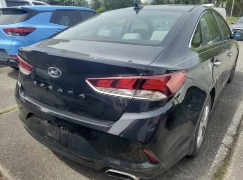 More photos of 2018 Hyundai Sonata SEL at Auto Boutique Ohio, OH