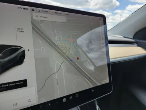 More photos of 2021 Tesla Model Y Long Range at Auto Boutique Ohio, OH