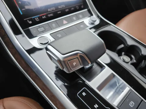 More photos of 2025 Audi Q7 Premium Plus at Auto Boutique Ohio, OH