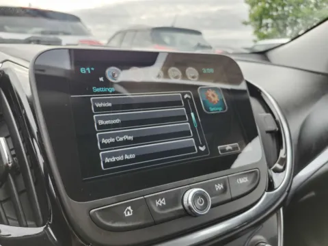 More photos of 2016 Chevrolet Volt Premier at Auto Boutique Ohio, OH