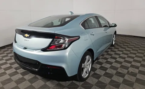 More photos of 2018 Chevrolet Volt LT at Auto Boutique Ohio, OH