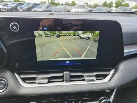 More photos of 2025 Chevrolet Equinox FWD LT at Auto Boutique Ohio, OH